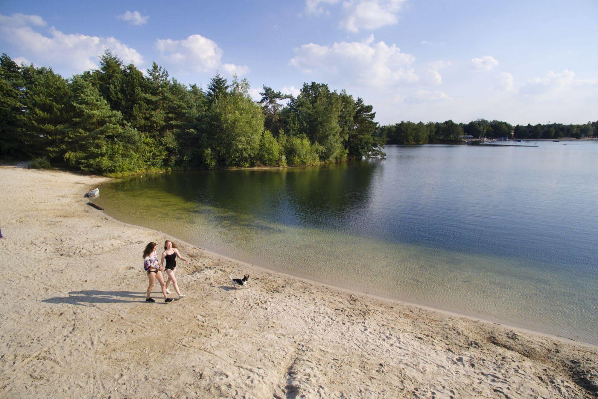 Hotel De Vossemeren By Center Parcs Lommel